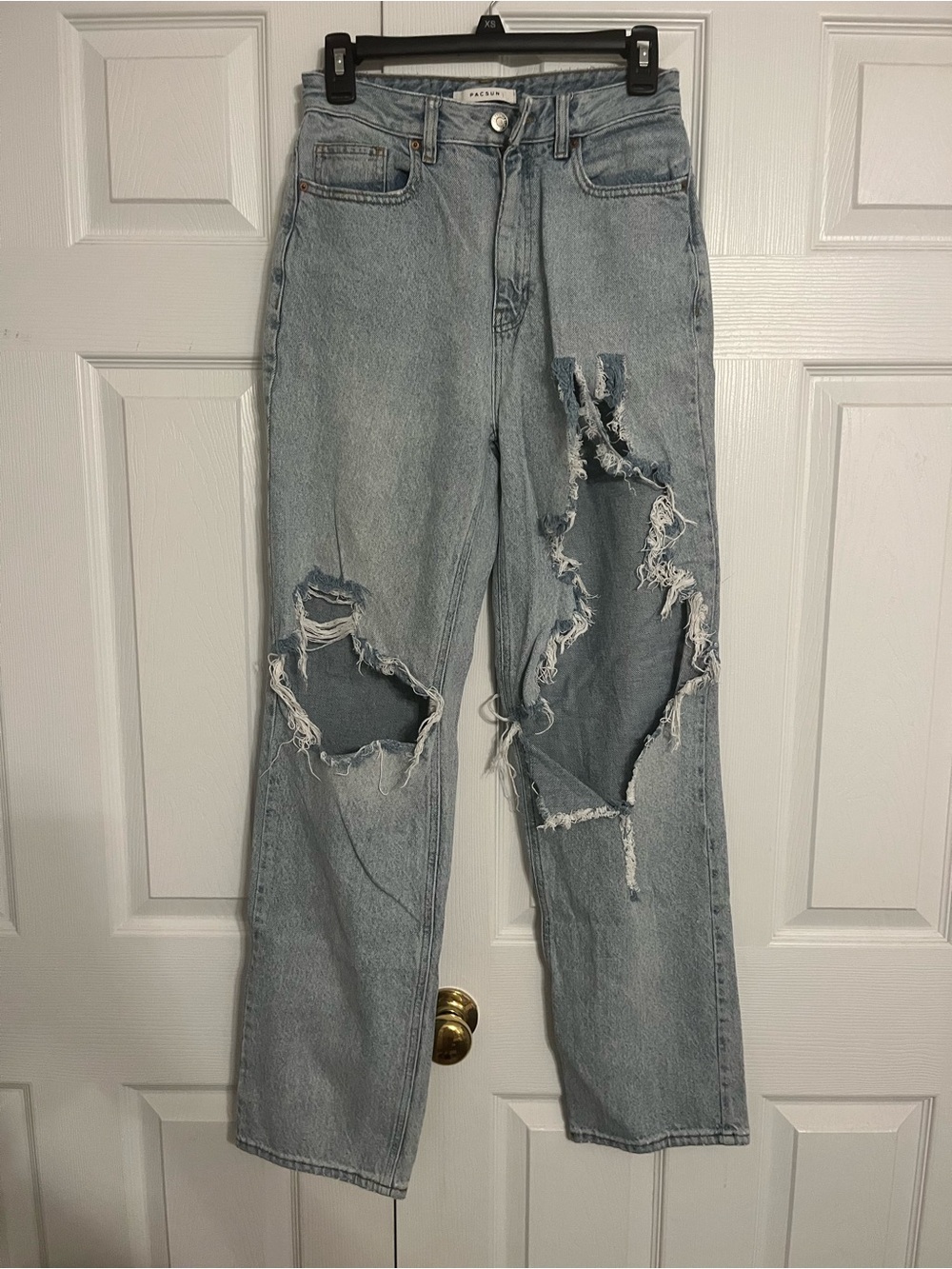 PacSun Light Blue Distressed 90s Boyfriend Jeans